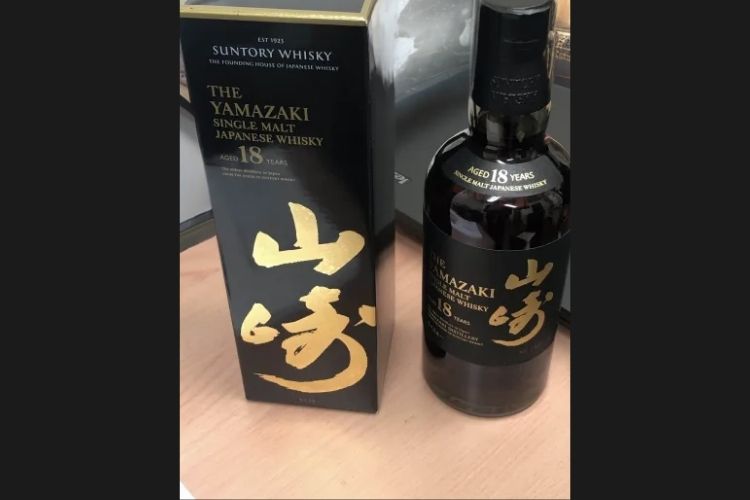 山崎18年 700ml