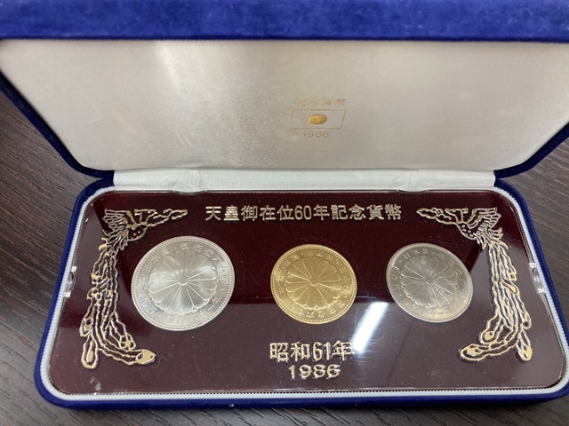 天皇陛下御在位60年記念 10万円金貨 セット